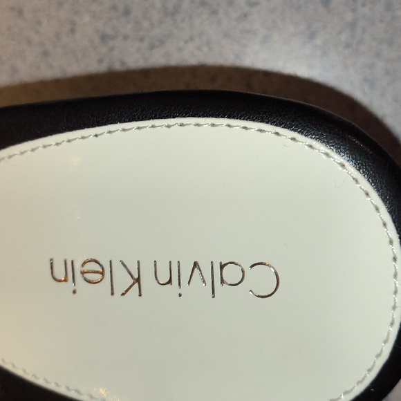 Calvin Klein Brand White Genuine Leather Wedge Sandals- 2 1/2 Inch Heels-New - Picture 3 of 9